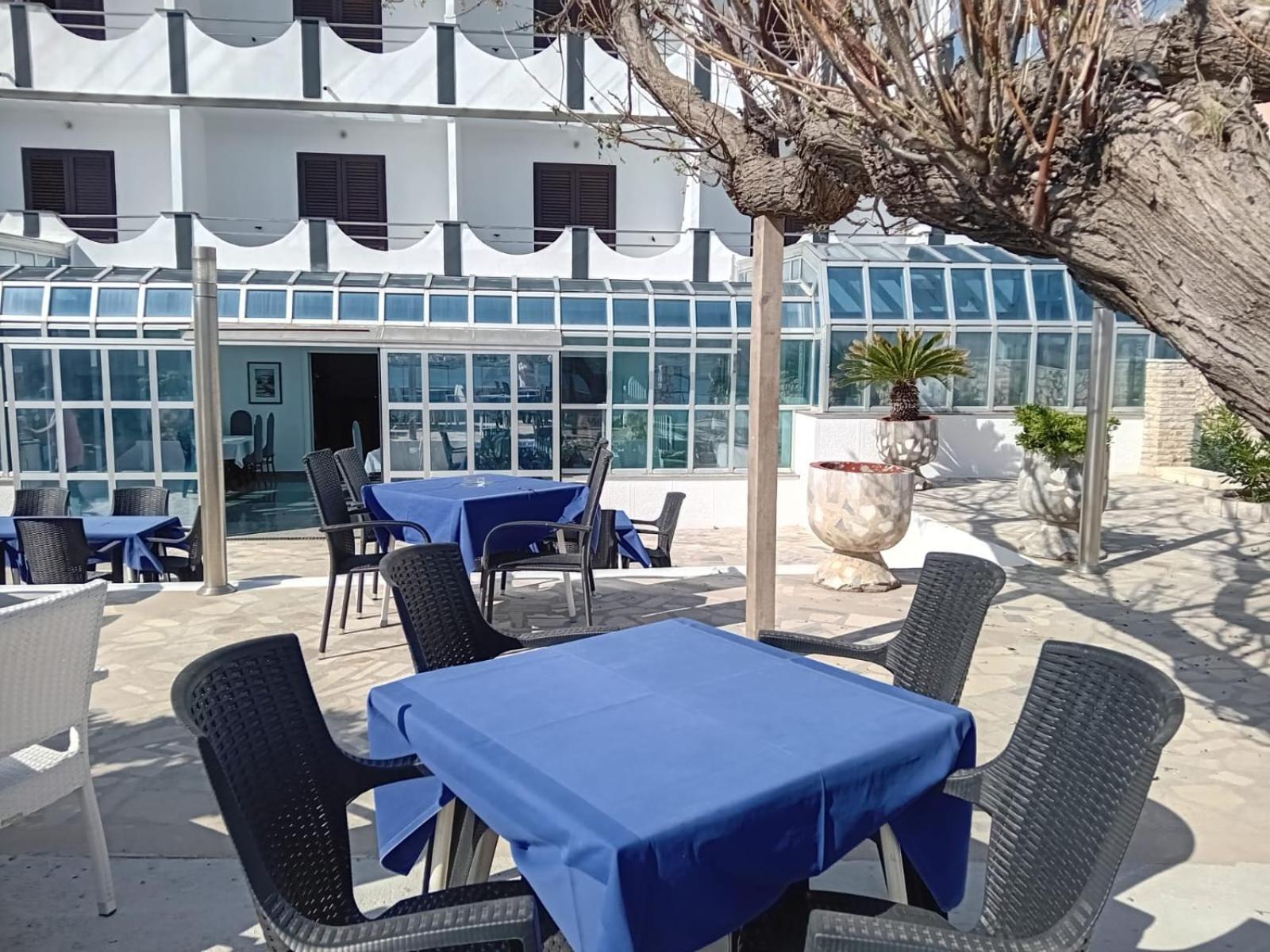 Hotel Biser Pag Town Exterior foto