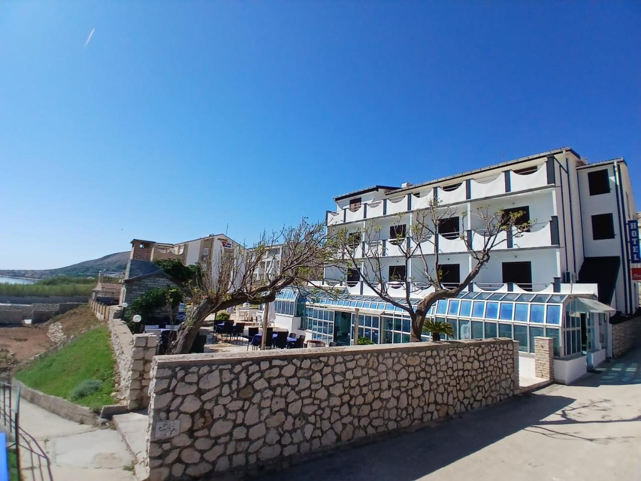 Hotel Biser Pag Town Exterior foto